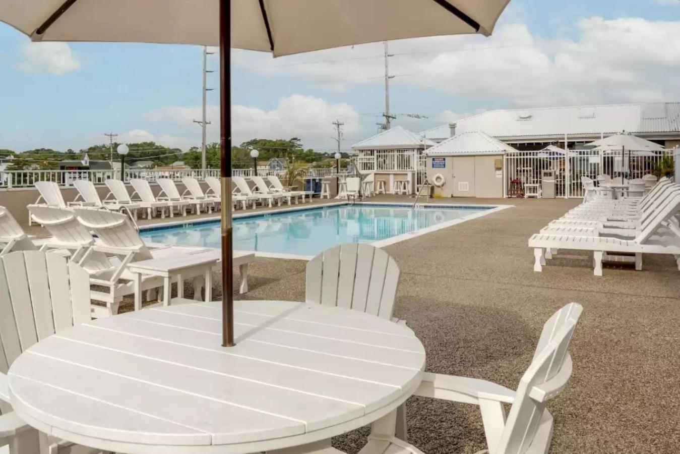 Quality Inn & Suites Oceanblock Ocean Stadt Exterior foto